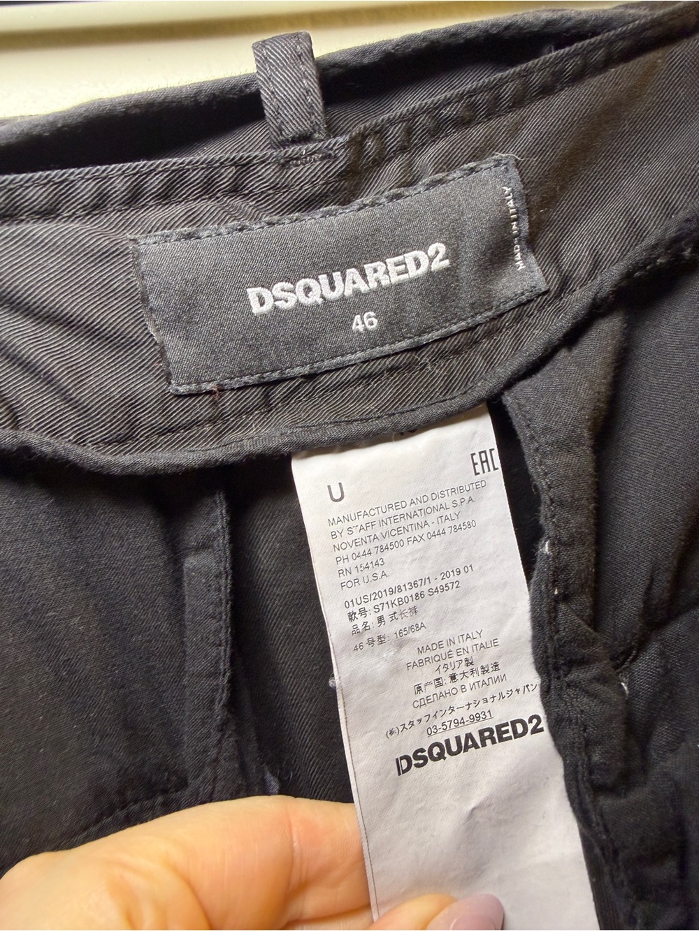 DSQUARED2 Black Multi-Pocket Cargo Pants for Men - Picture 12 of 13